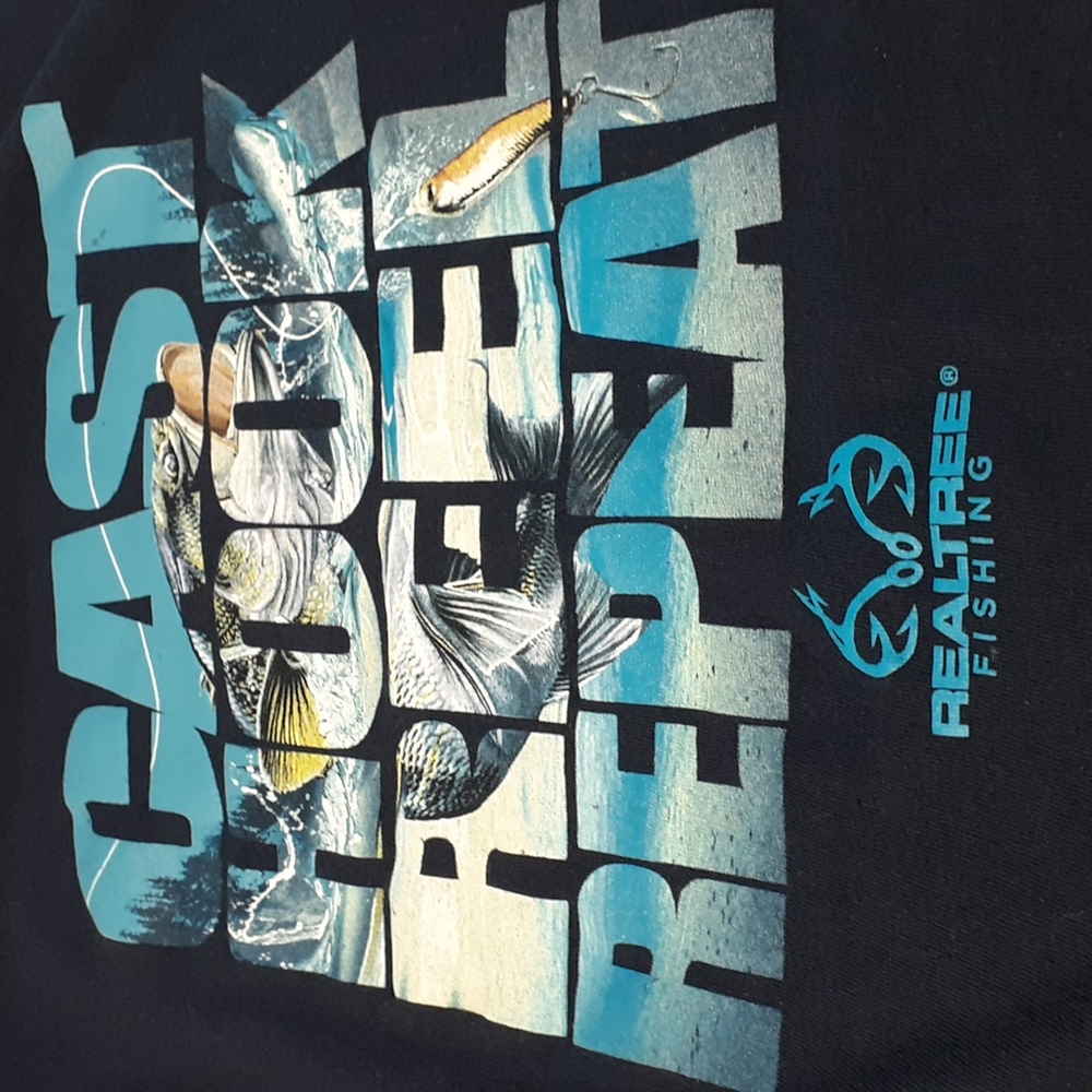 RealTree Fishing Tshirt Men's Size L